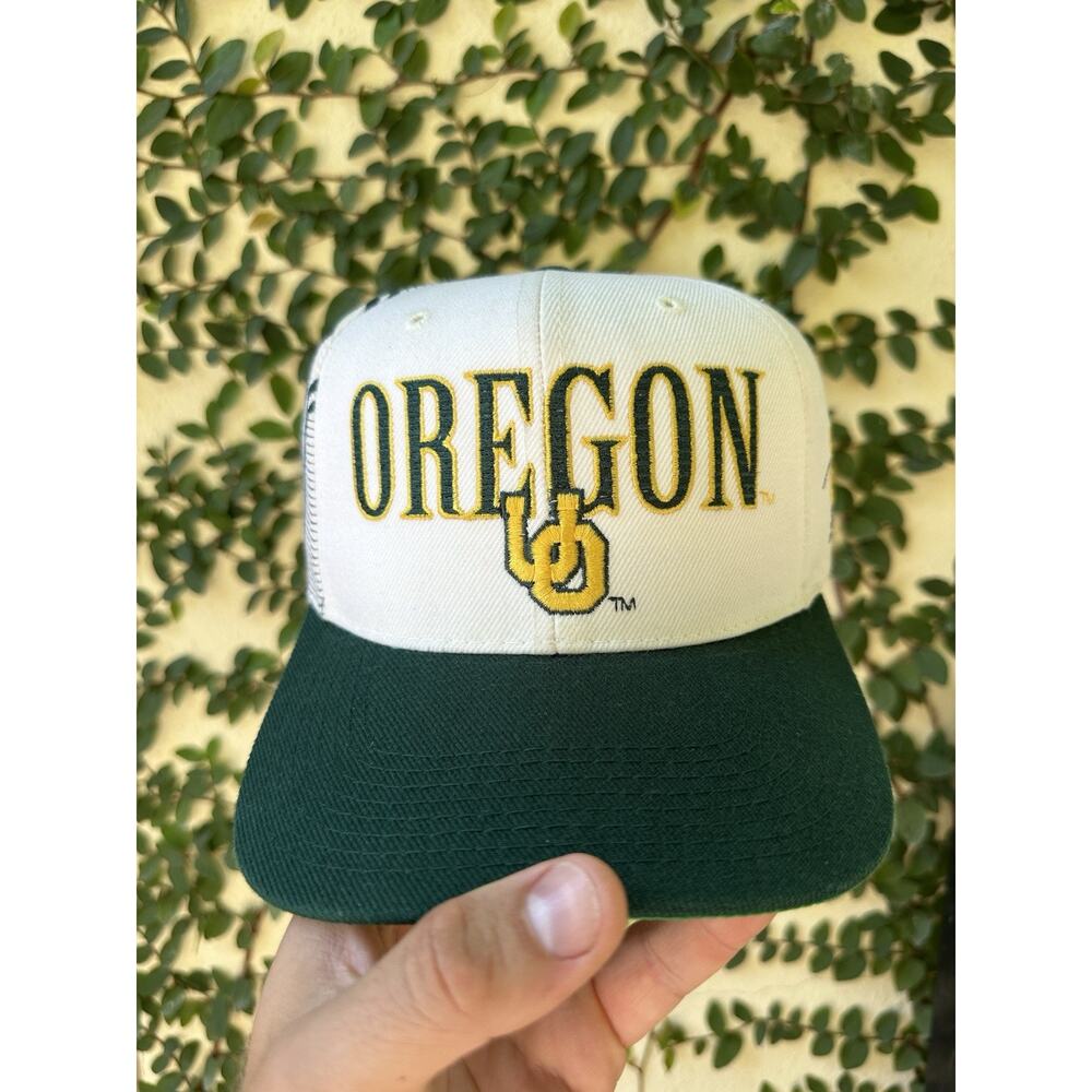 Vintage Sports Specialties Oregon Ducks Laser Snapback Hat